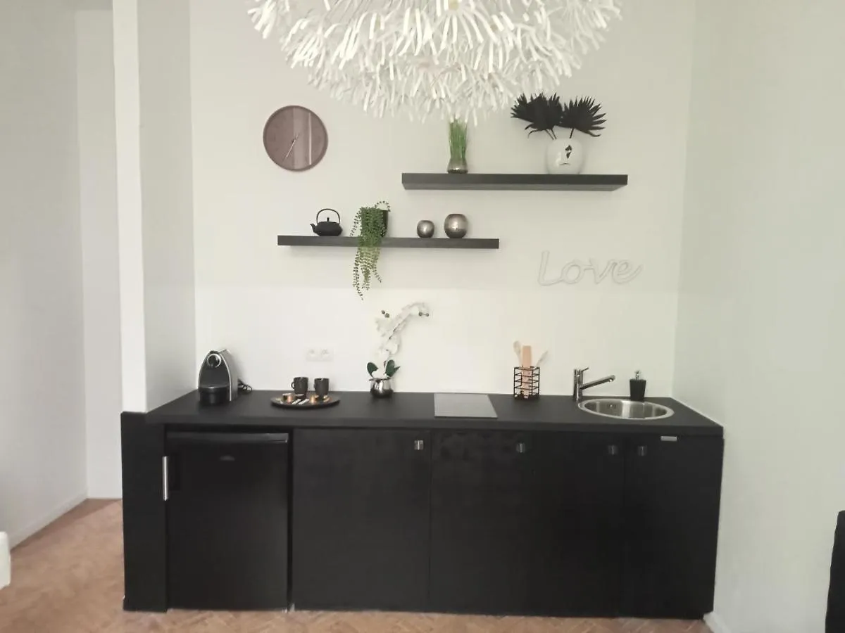 The Manhattan Luxury Suite Jumet 0*,  Belgium